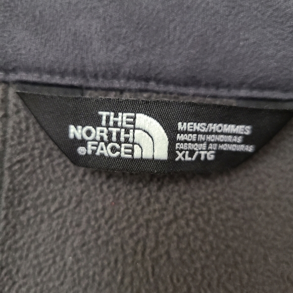 The North Face men's gray zip-up jacket, sz XL (PTP 25") - Picture 8 of 15